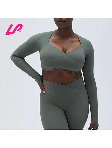 Add sophistication to your activewear with our gym crop top long sleeve. Shop now for a range of sizes and colors to elevate your workout wardrobe with our gym crop top long sleeve.